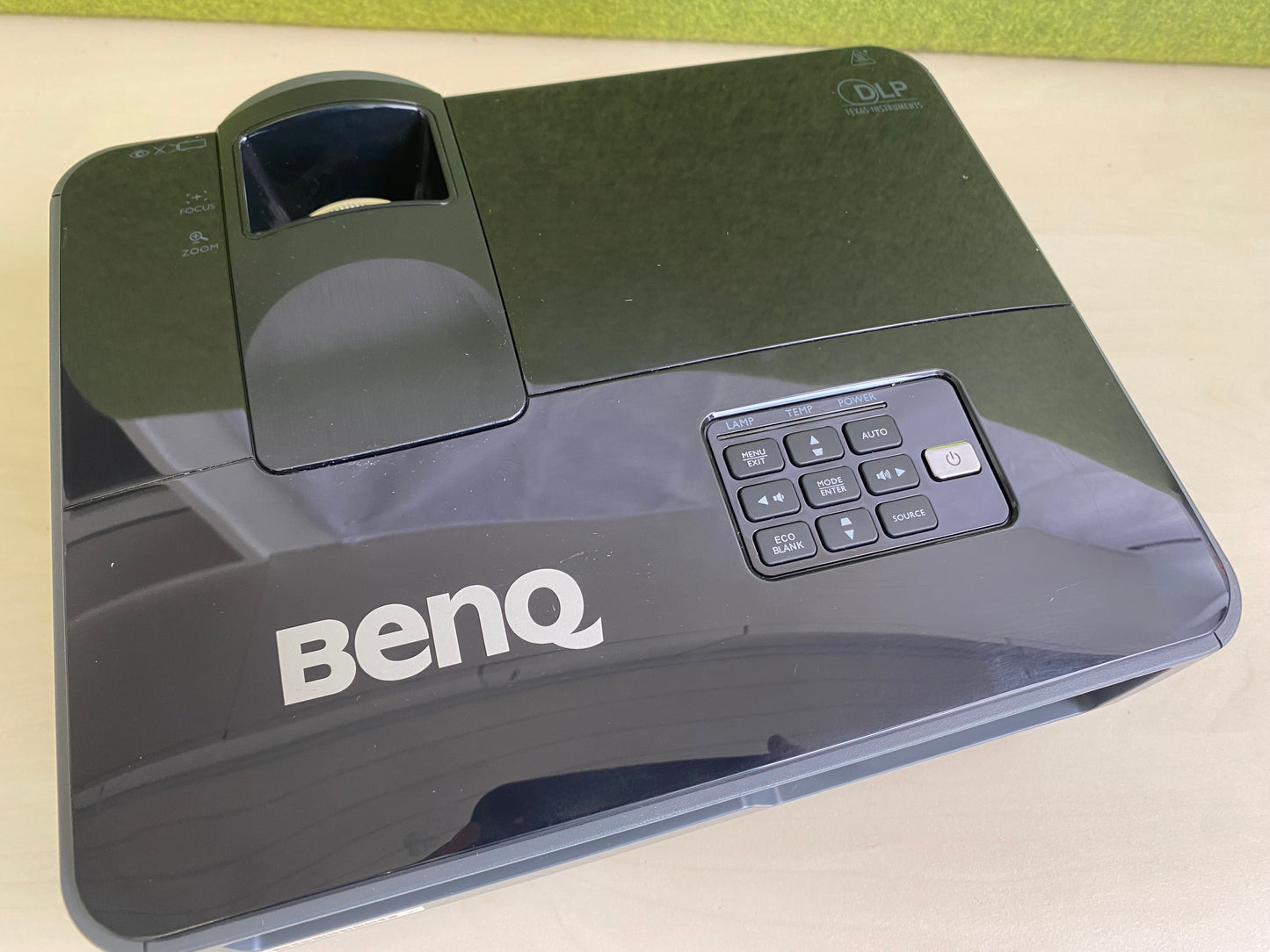 BENQ MX503 Beamer Projektor DLP Beamer 2700 ANSI LUMEN 13000:1 REFURBISHED